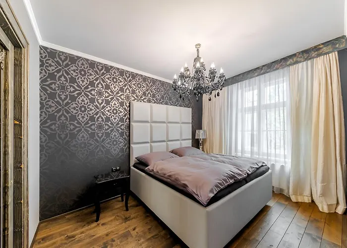 2 Bedroom Designer In Old Town Appartement Prague