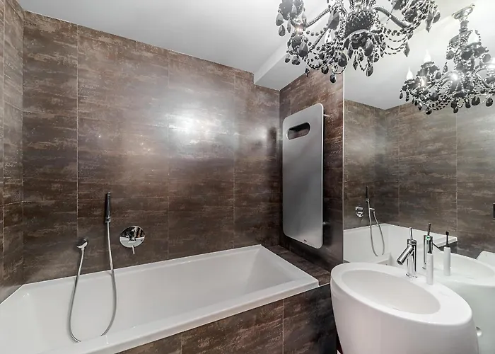 2 Bedroom Designer In Old Town Appartement *