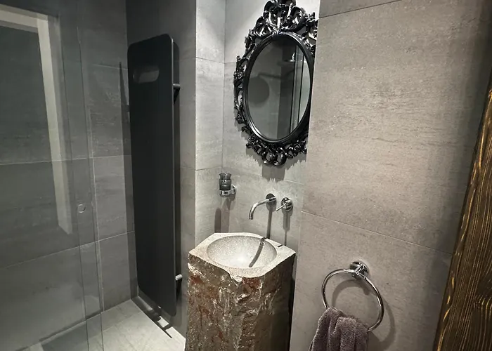 Appartement 2 Bedroom Designer In Old Town *