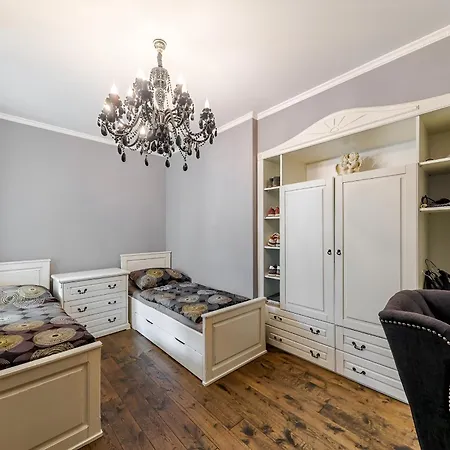 2 Bedroom Designer In Old Town Apartment Prague
